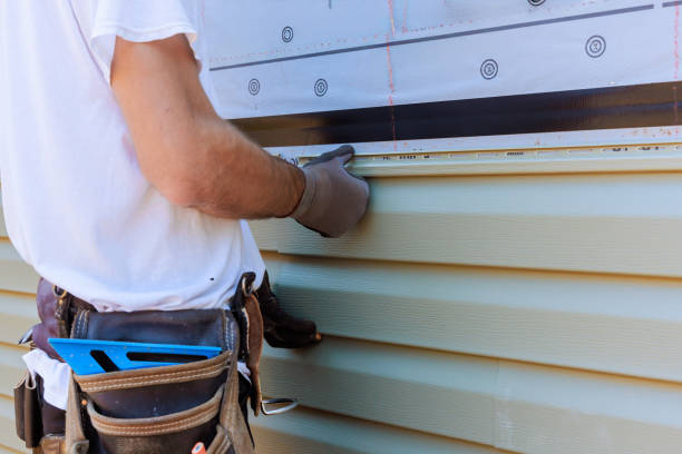 Trusted Storm Damage Siding Repair service in Franklin, NC - Creative Siding